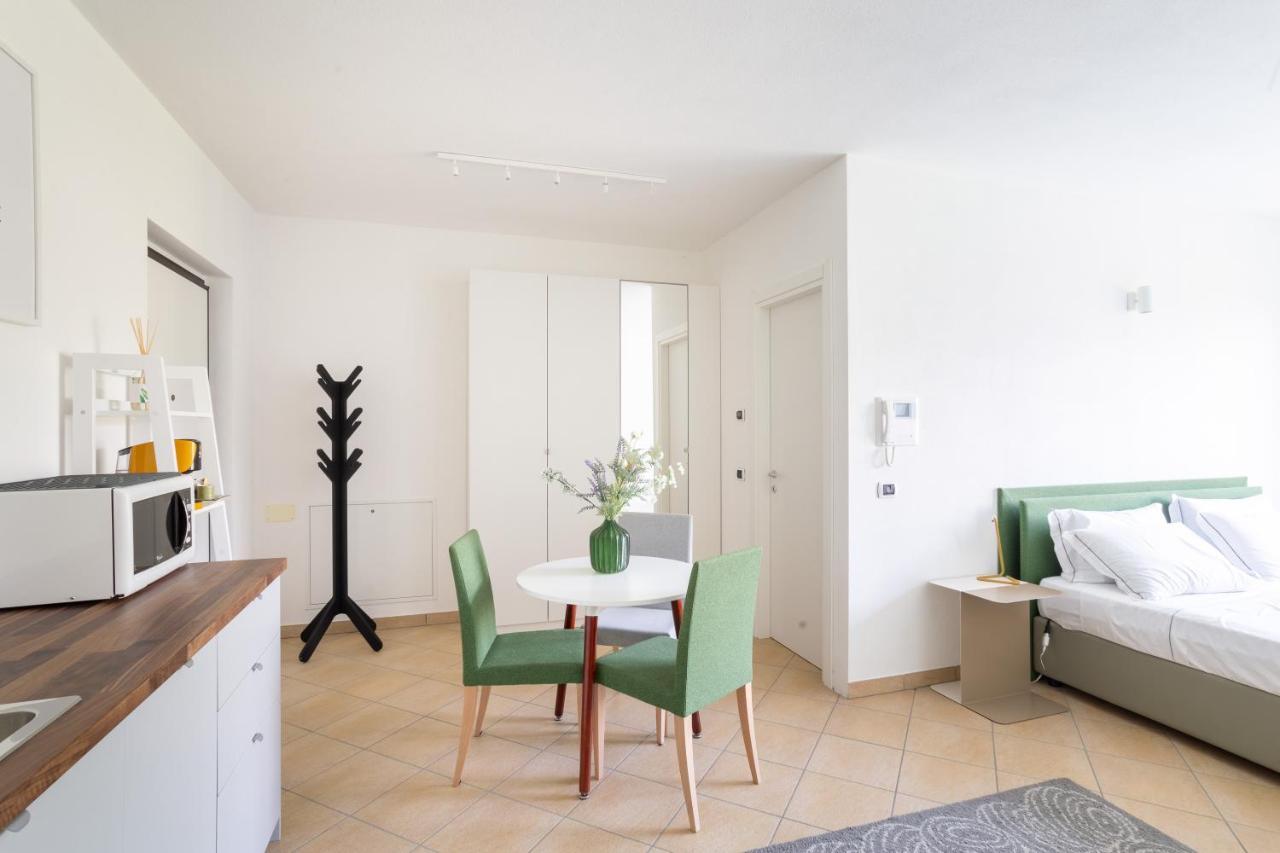 Como Lake Nest - Studio With Garden Tremezzo Exterior photo